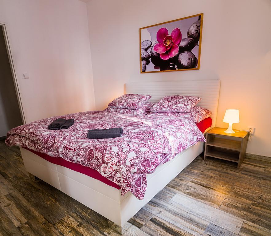 Guesthouse Zlaty Hrozen Česká Lípa Eksteriør bilde