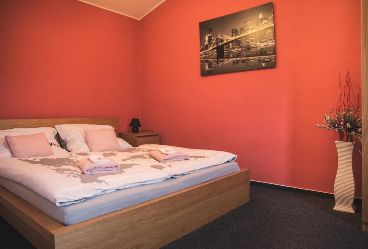 Guesthouse Zlaty Hrozen Česká Lípa Eksteriør bilde